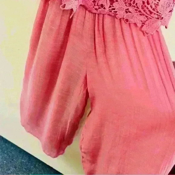 J Glee Pink Crochet Jumpsuit/Romper Size SP - Picture 6 of 14